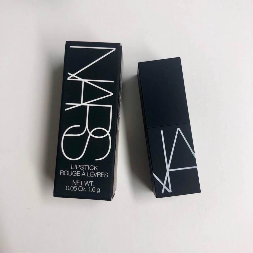 ❤️3 for $25❤️ NARS Lipstick Mini in Tolede - Picture 3 of 3